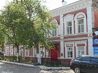 Входная группа Кожно-венерологический диспансер Сарапул.  Горького,  20